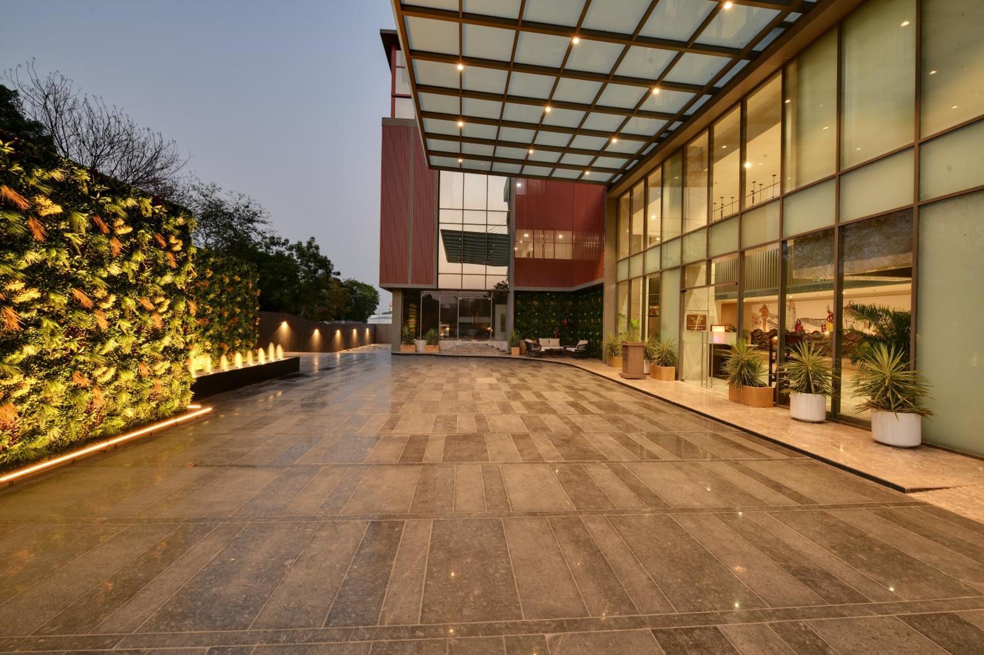 The Fern Residency, Gandhinagar 호텔 외부 사진